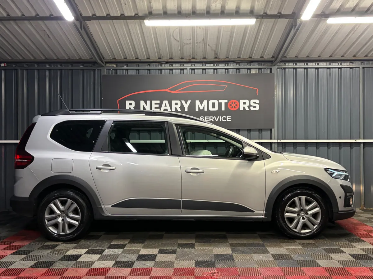 2022 221 Dacia Jogger 1.0 Petrol Manual - Image 4
