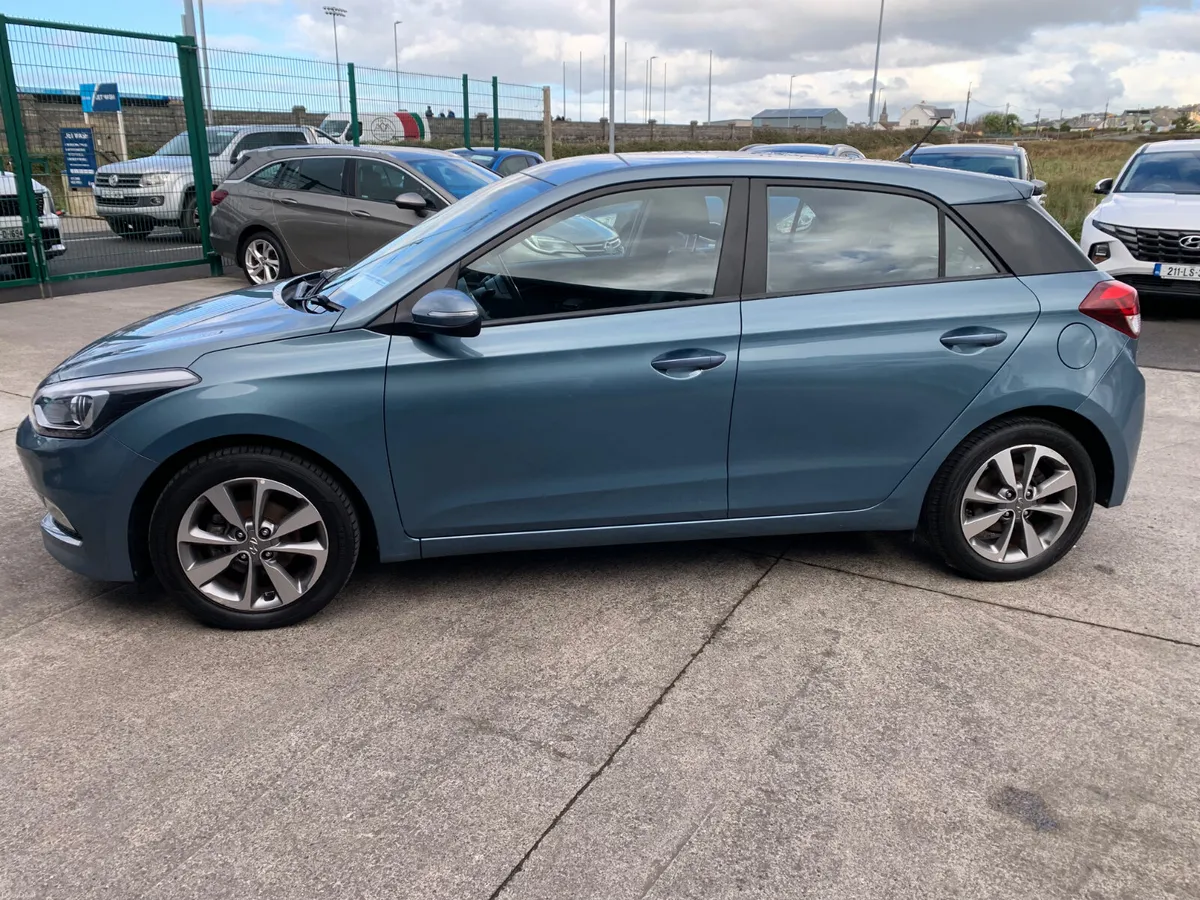 Hyundai i20 2018 - Image 2