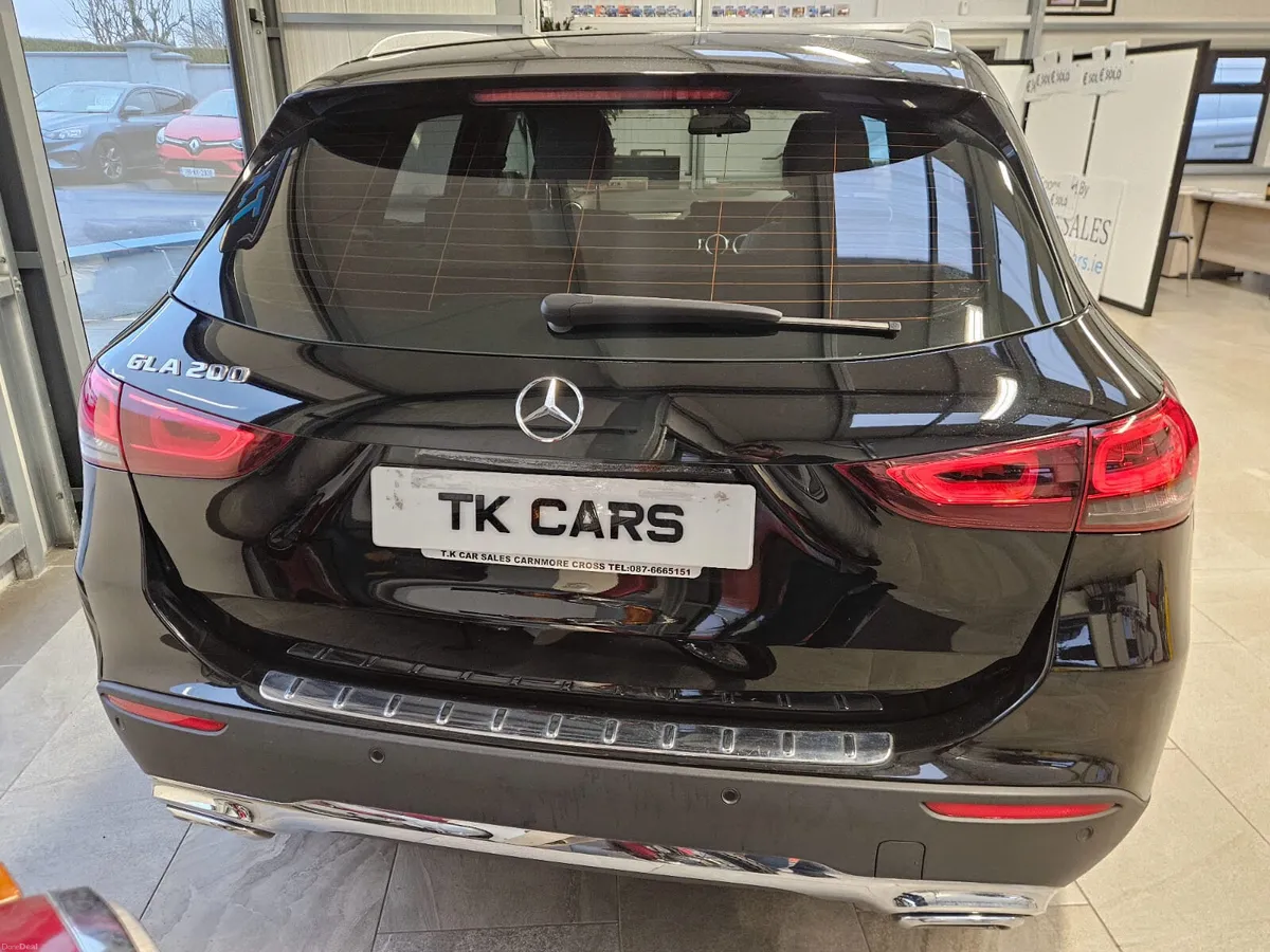 21 MERCEDES-BENZ GLA 200  PROGRESSIVE - Image 4