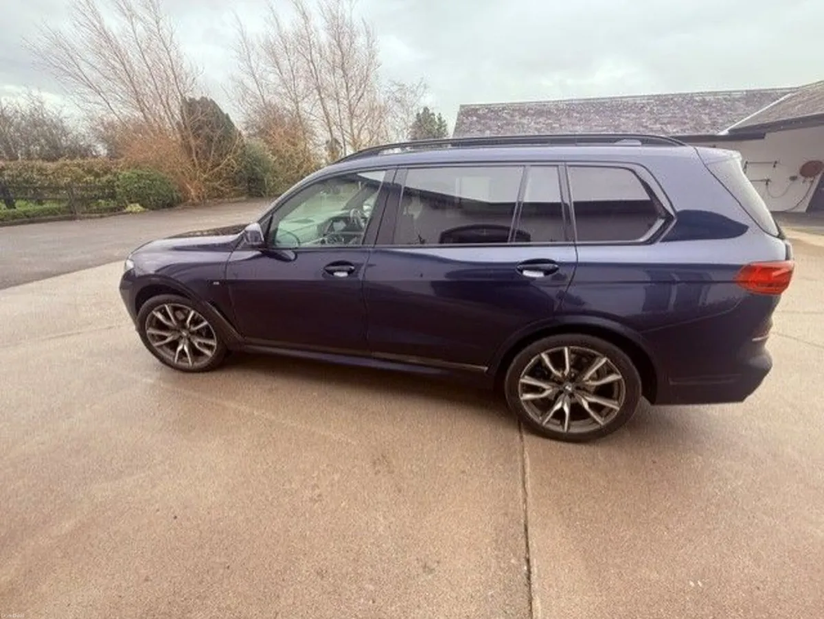 BMW X7 2020 - Image 2
