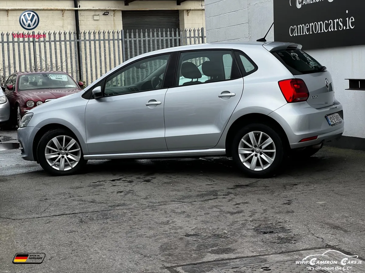 VW POLO AUTOMATIC SILVERY COMFORTLINE+ - Image 4