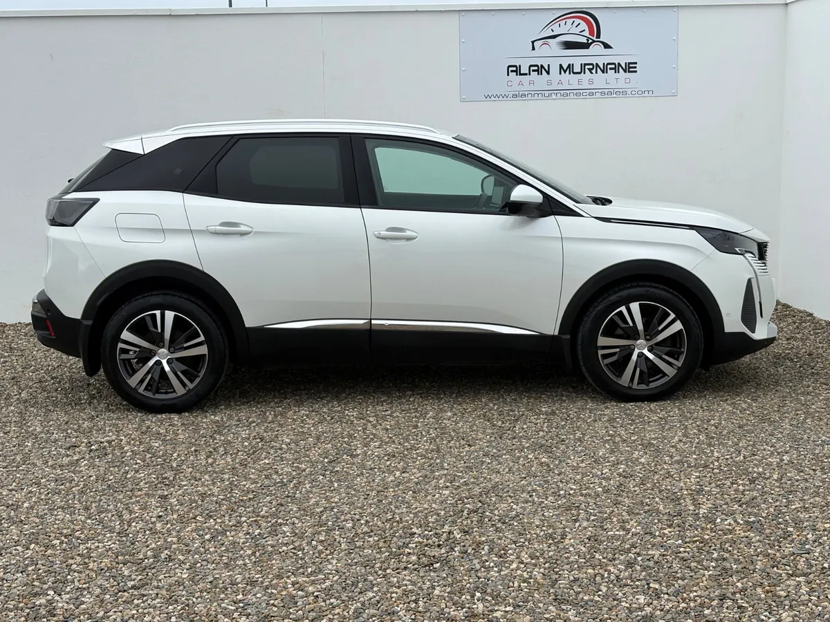 PEUGEOT 3008 ALLURE NEW MODEL 1.5 HDI 79,132KMS - Image 3