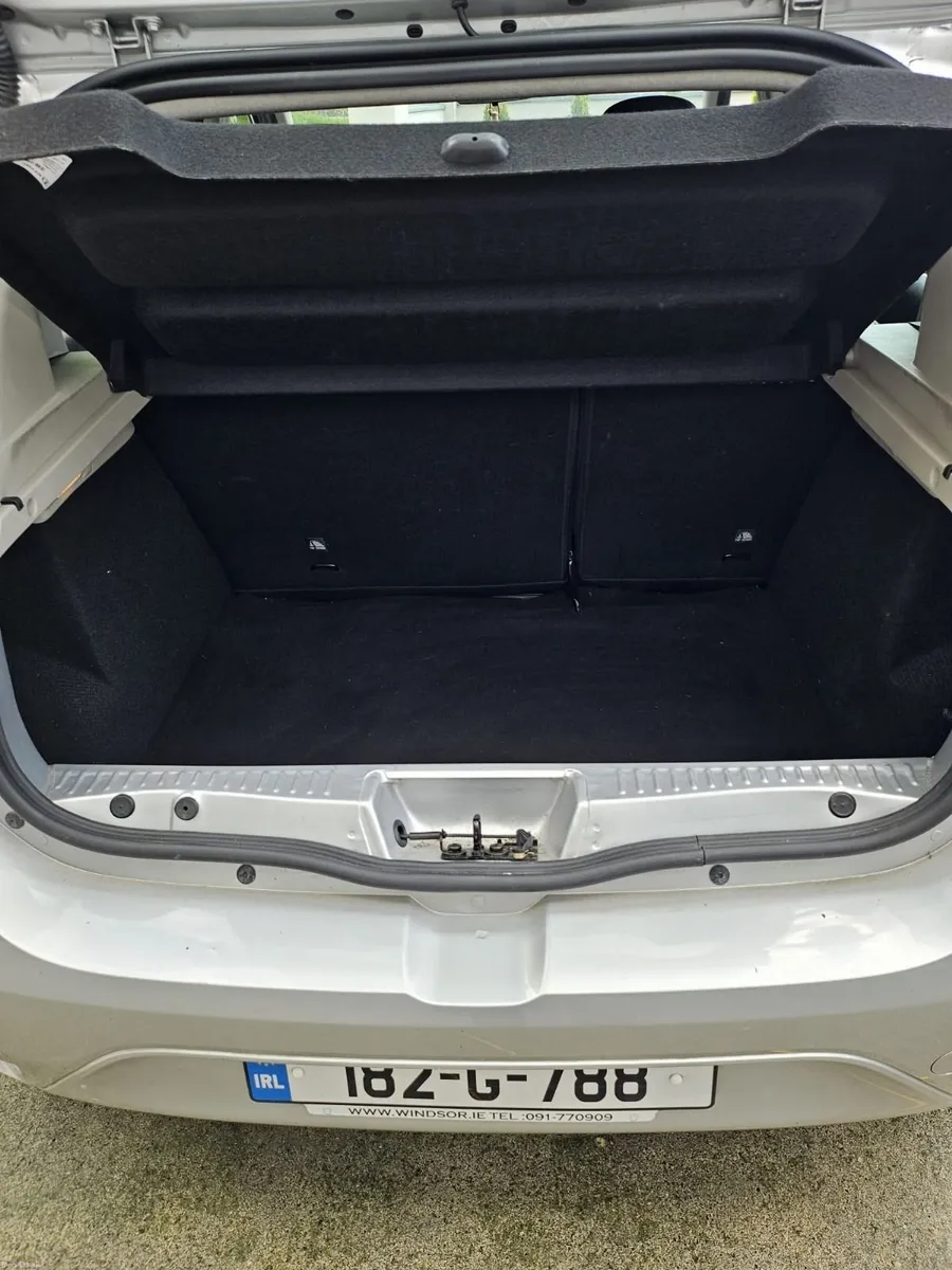 Dacia Sandero 2018 - Image 2