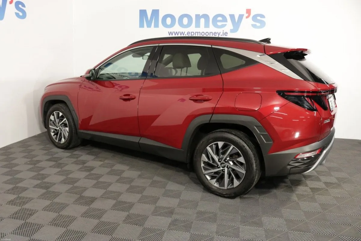 Hyundai Tucson Executive Plus  1.6L Diesel SUV - G - Image 6