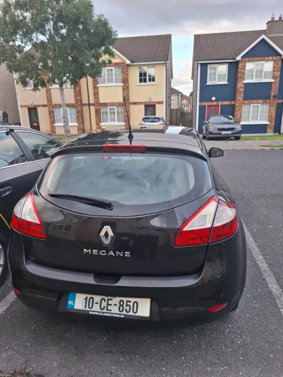 Renault Megane 2010 - Image 2