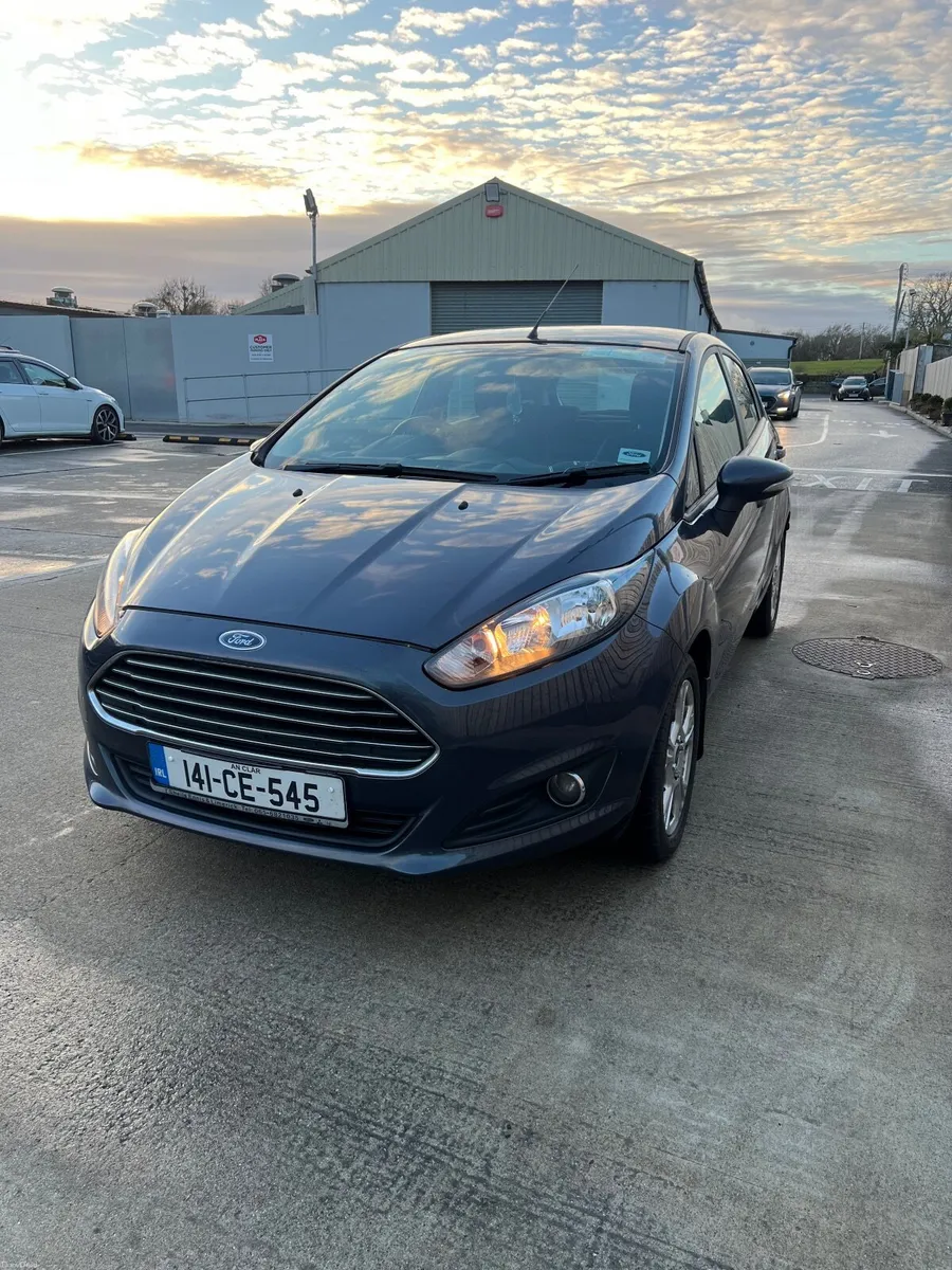 Ford Fiesta 2014 - Image 2