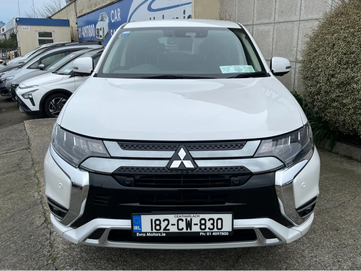 Mitsubishi Outlander G AUTOMATIC HYBRID PLUG IN 2. - Image 2