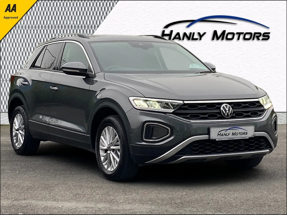 Volkswagen T-Roc LIFE 1.0 TSI MANUAL 6SPEED FWD 11 - Image 1