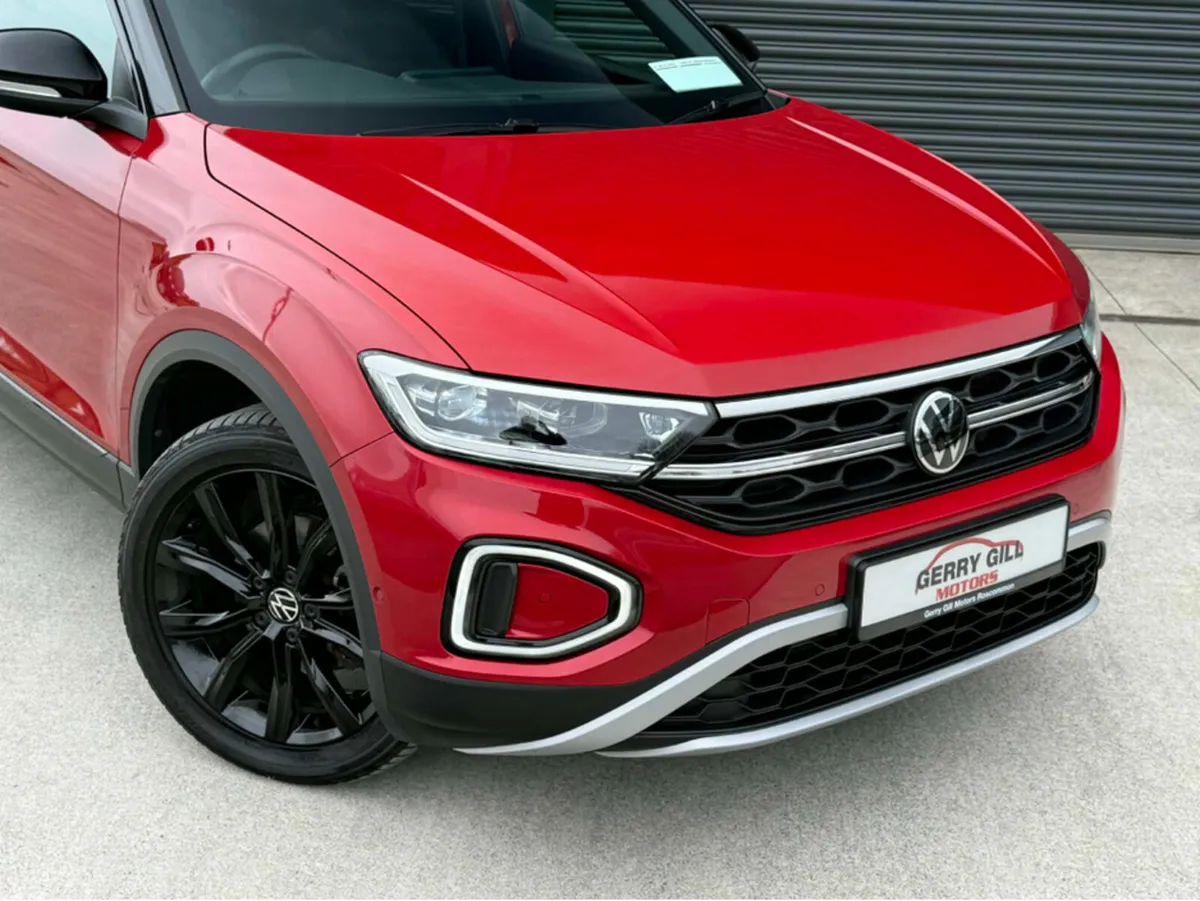 Volkswagen T-Roc STYLE 2.0 TDI MANUAL 6SPEED FWD 1 - Image 3