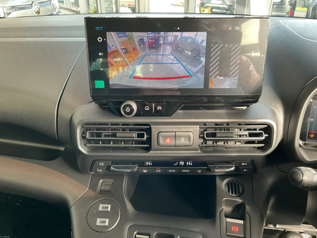 Citroen Berlingo Multispace PLUS LWB BLUE HDI AUTO - Image 6