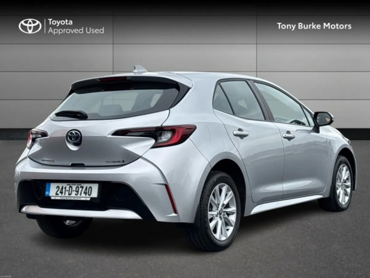 Toyota Corolla Hatchback - 5dr Hybrid - Luna Editi - Image 2