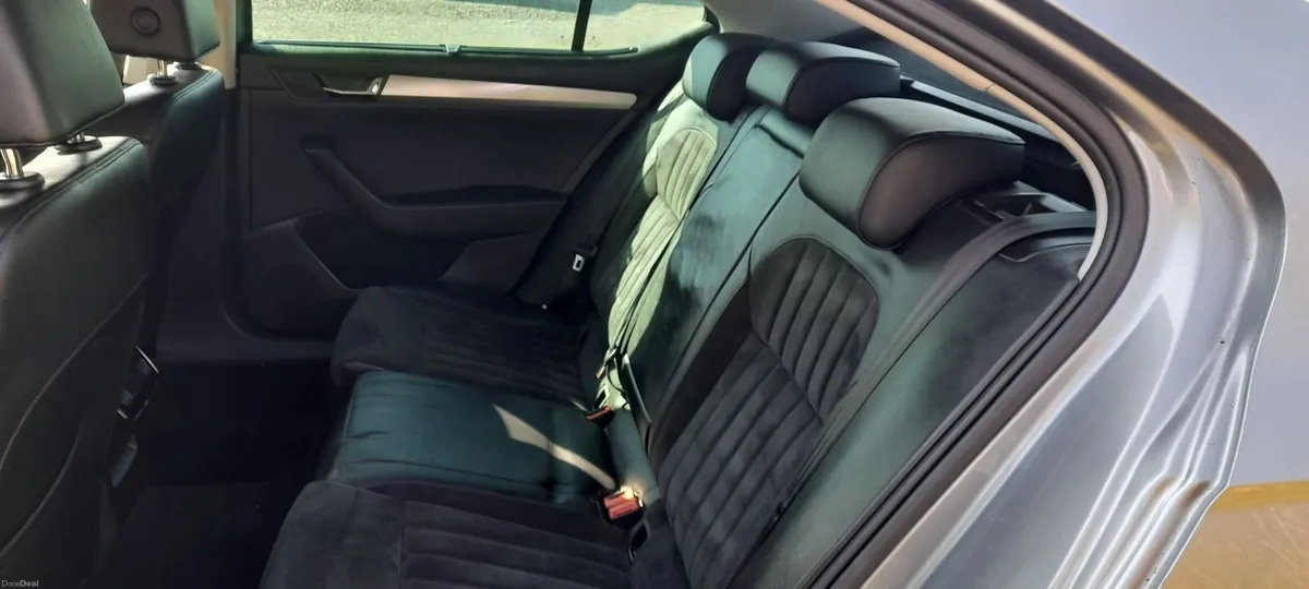 Skoda Superb 2015 - Image 3