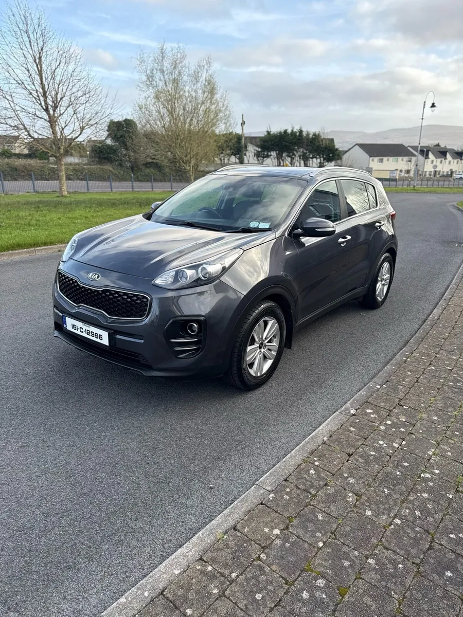 2016 Kia Sportage AWD - Image 2