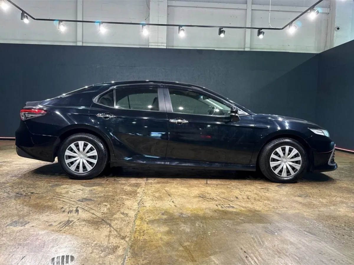 Toyota Camry 2.5L HYBRID AUTOMATIC - CRUISE CONTRO - Image 3