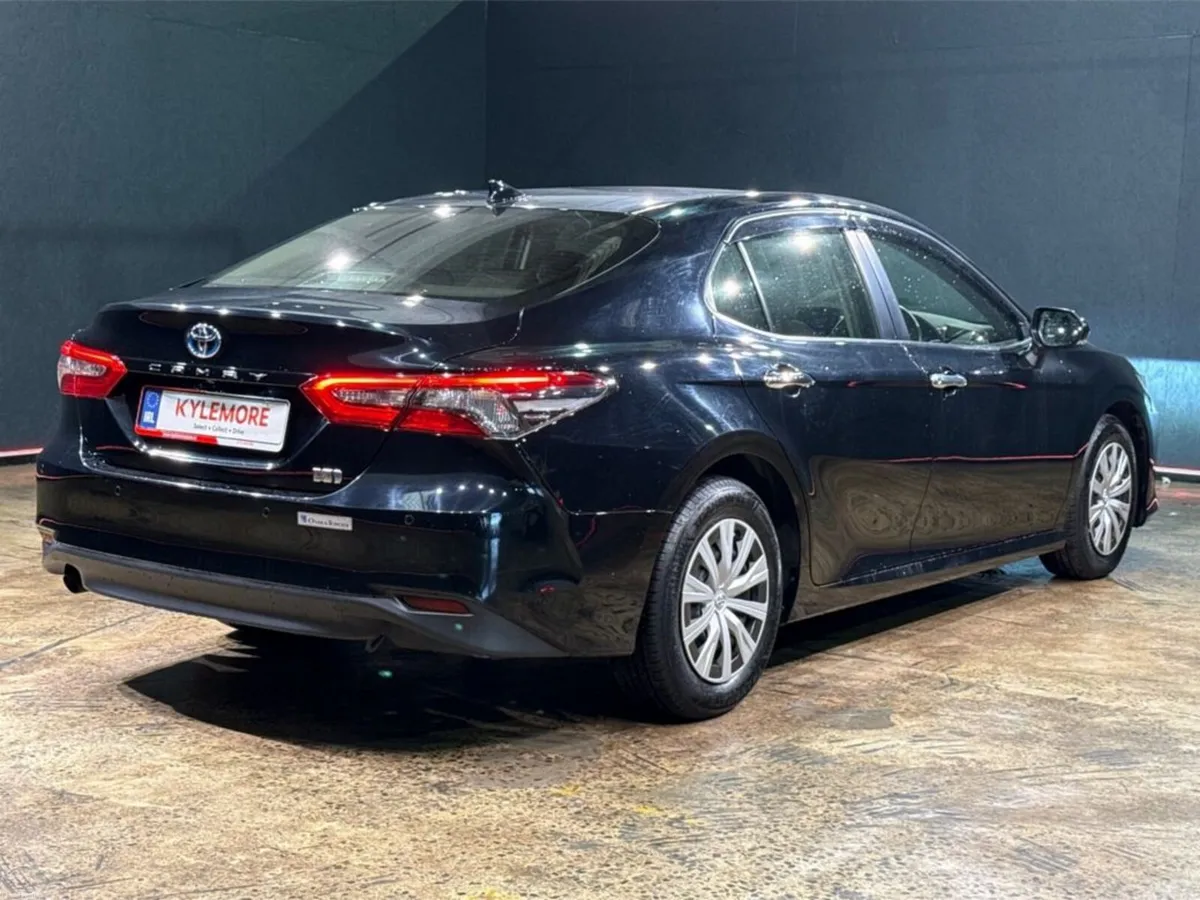 Toyota Camry 2.5L HYBRID AUTOMATIC - CRUISE CONTRO - Image 4