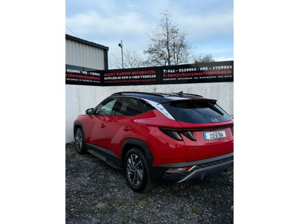 Hyundai Tucson ix35 Executive Plus 2 Tone 5DR - Image 2