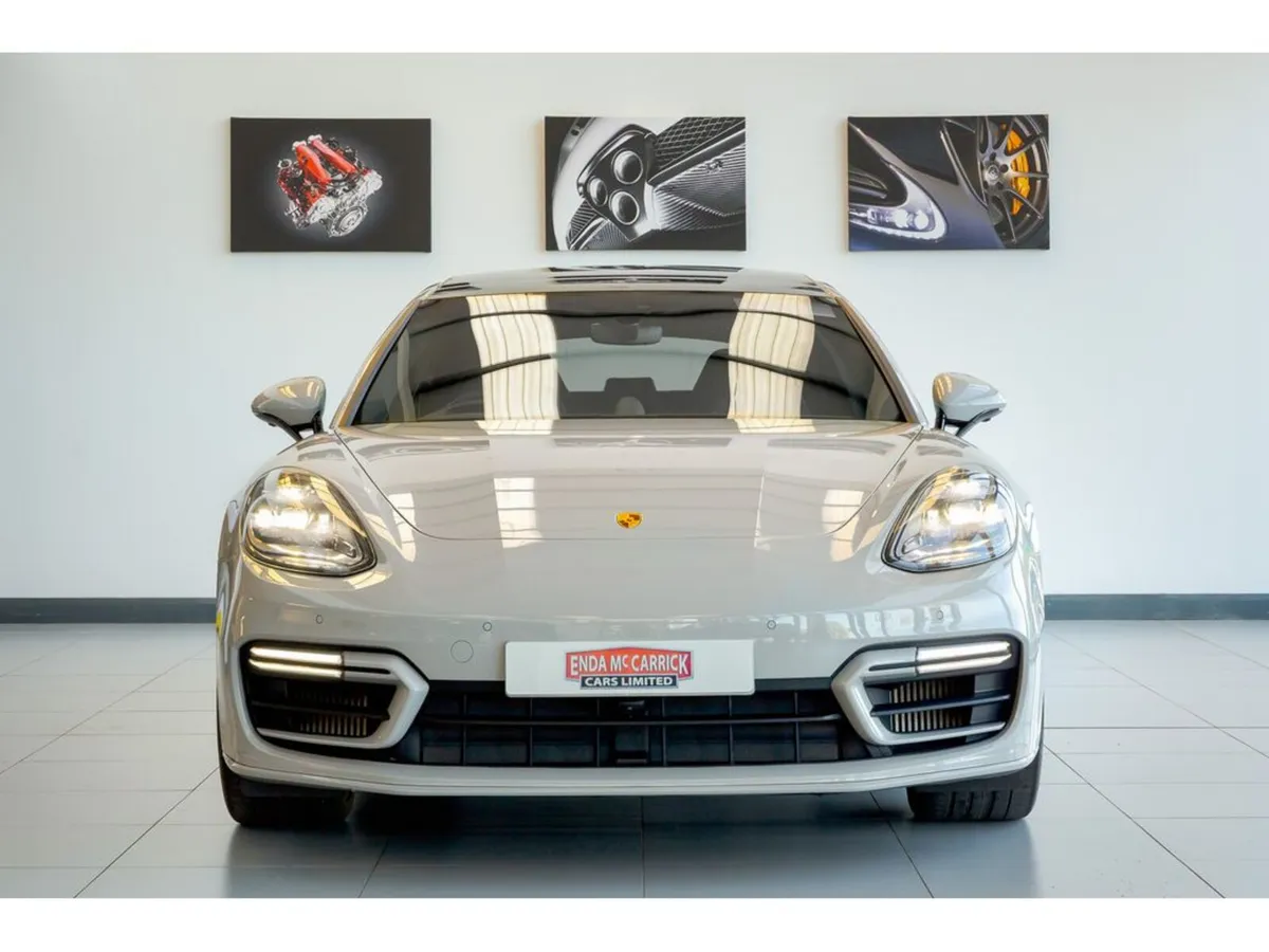 Porsche Panamera 4 PLATINUM EDITION PDK - Image 3