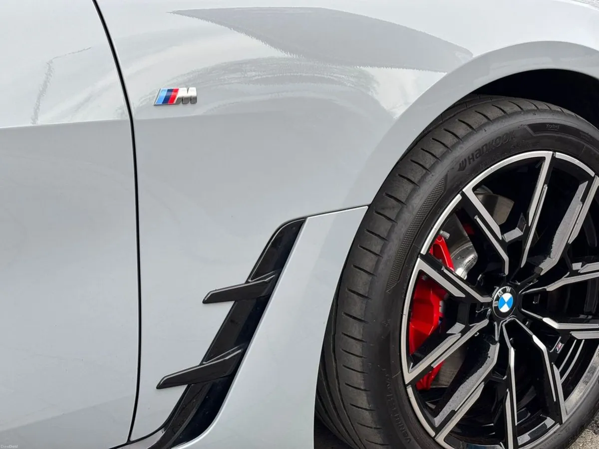 BMW i4 M SPORT PRO - Image 3