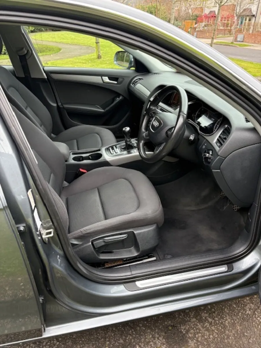 Audi A4 2012 - Image 3