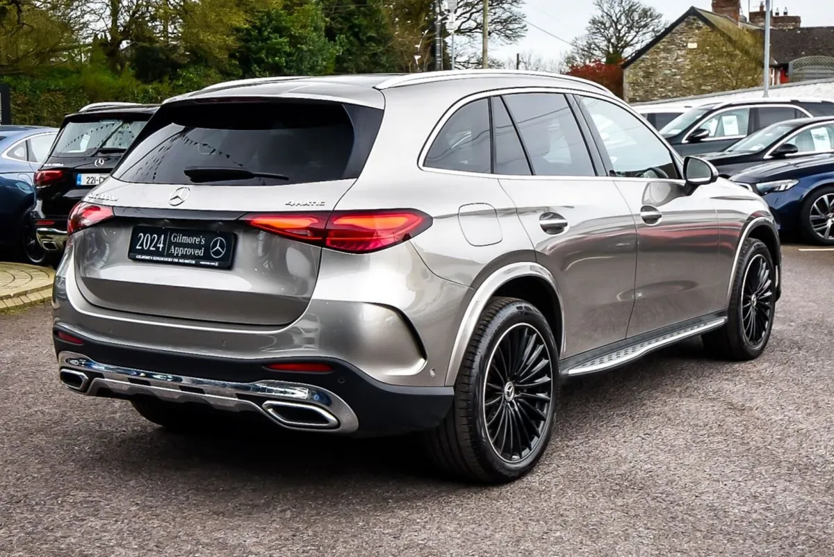 Mercedes-Benz GLC 300de AMG Premium Plus 4Matic 32 - Image 3