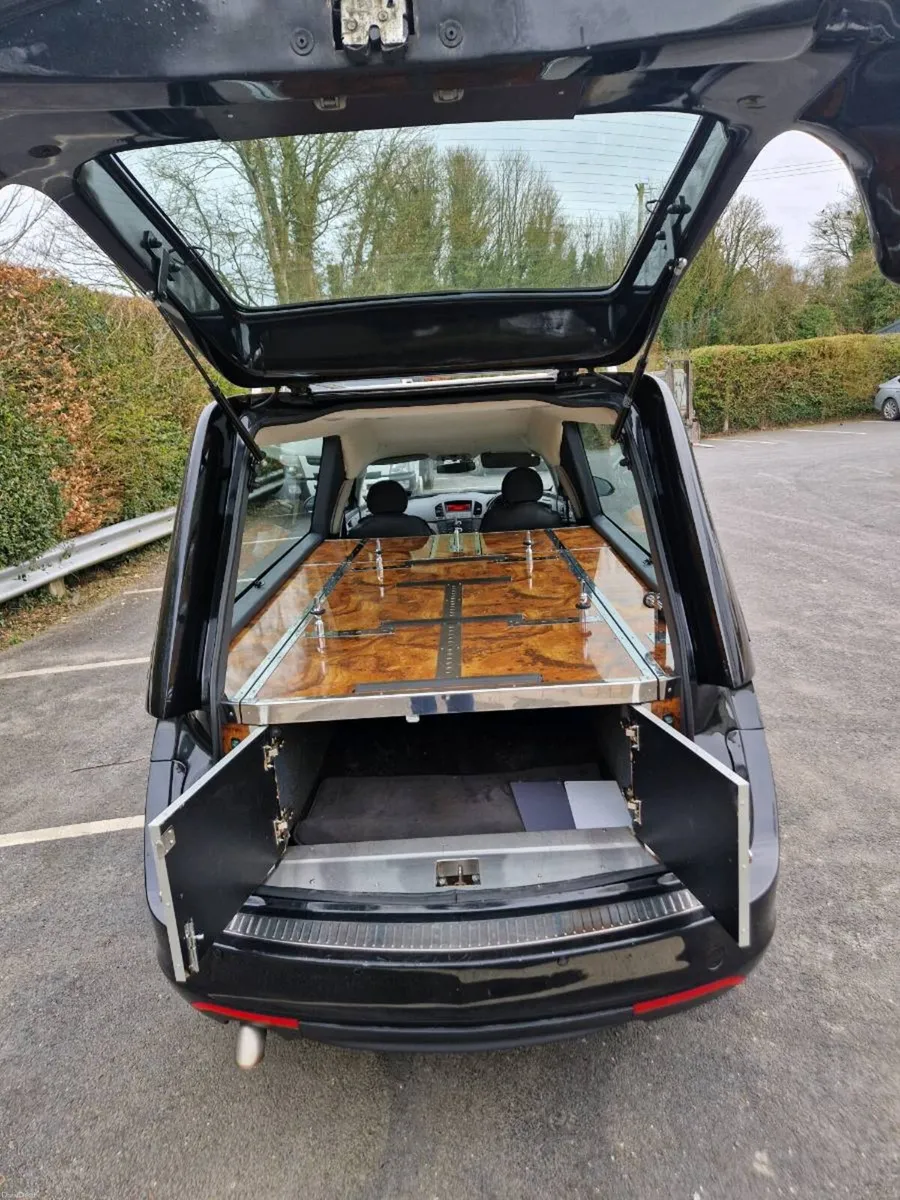 Hearse - Image 2