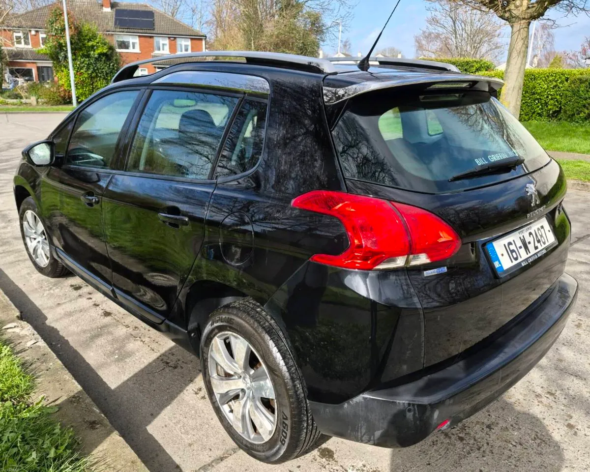 PEUGEOT 2008 Hatchback Family Car - Image 4
