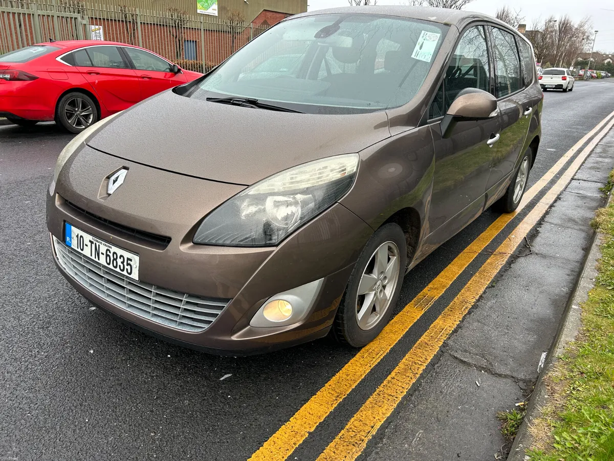 Renault Grand Scenic 2010 - Image 2