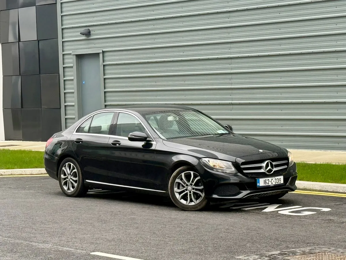 Mercedes Benz Perfect condition 👌 Automatic - Image 2