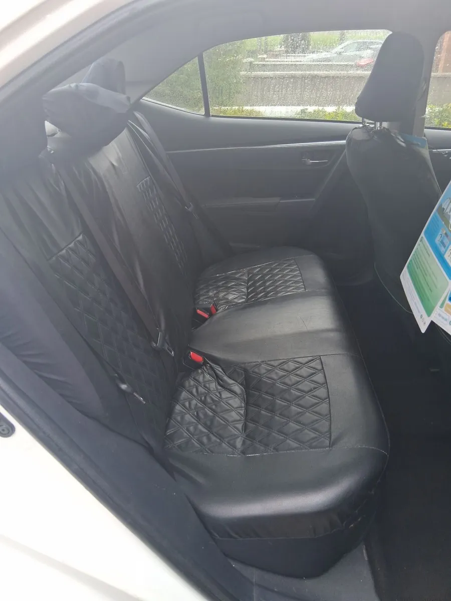 Toyota Corolla 2016 - Image 2