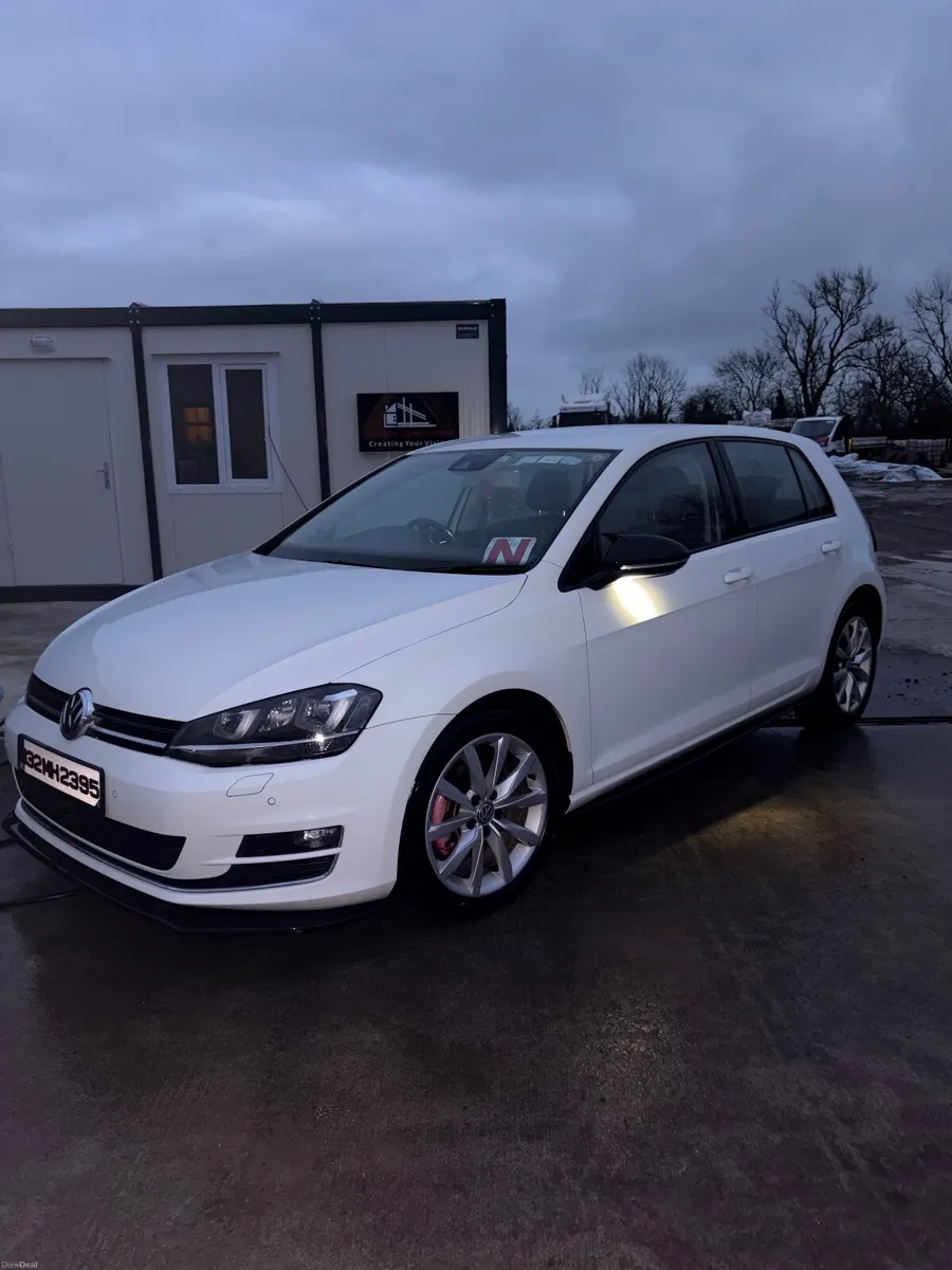 Volkswagen Golf 2013 - Image 2