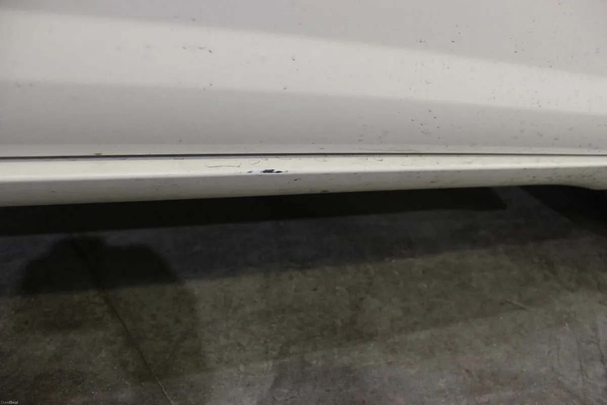 Volkswagen CC 2.0 TDI 140 BHP BMT GT - TENDER 16 - Image 3