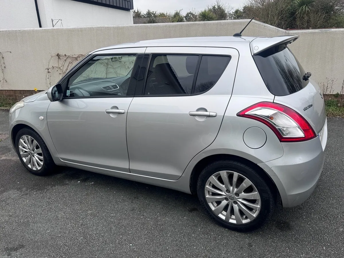 Suzuki Swift GLX Special Edition 2013 - Image 4