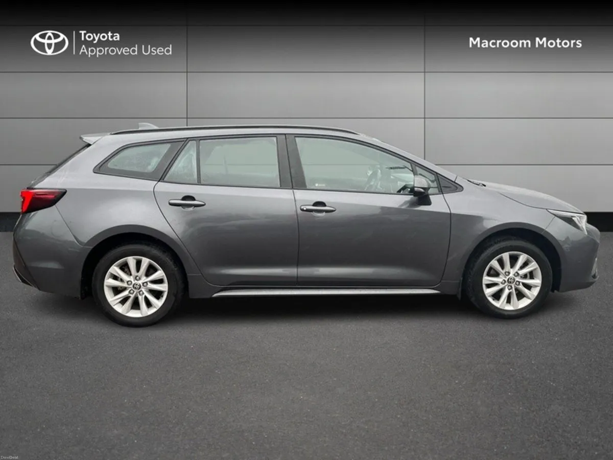 Toyota Corolla EASTER SALE!!  HYBRID LUNA T/S 4DR - Image 3