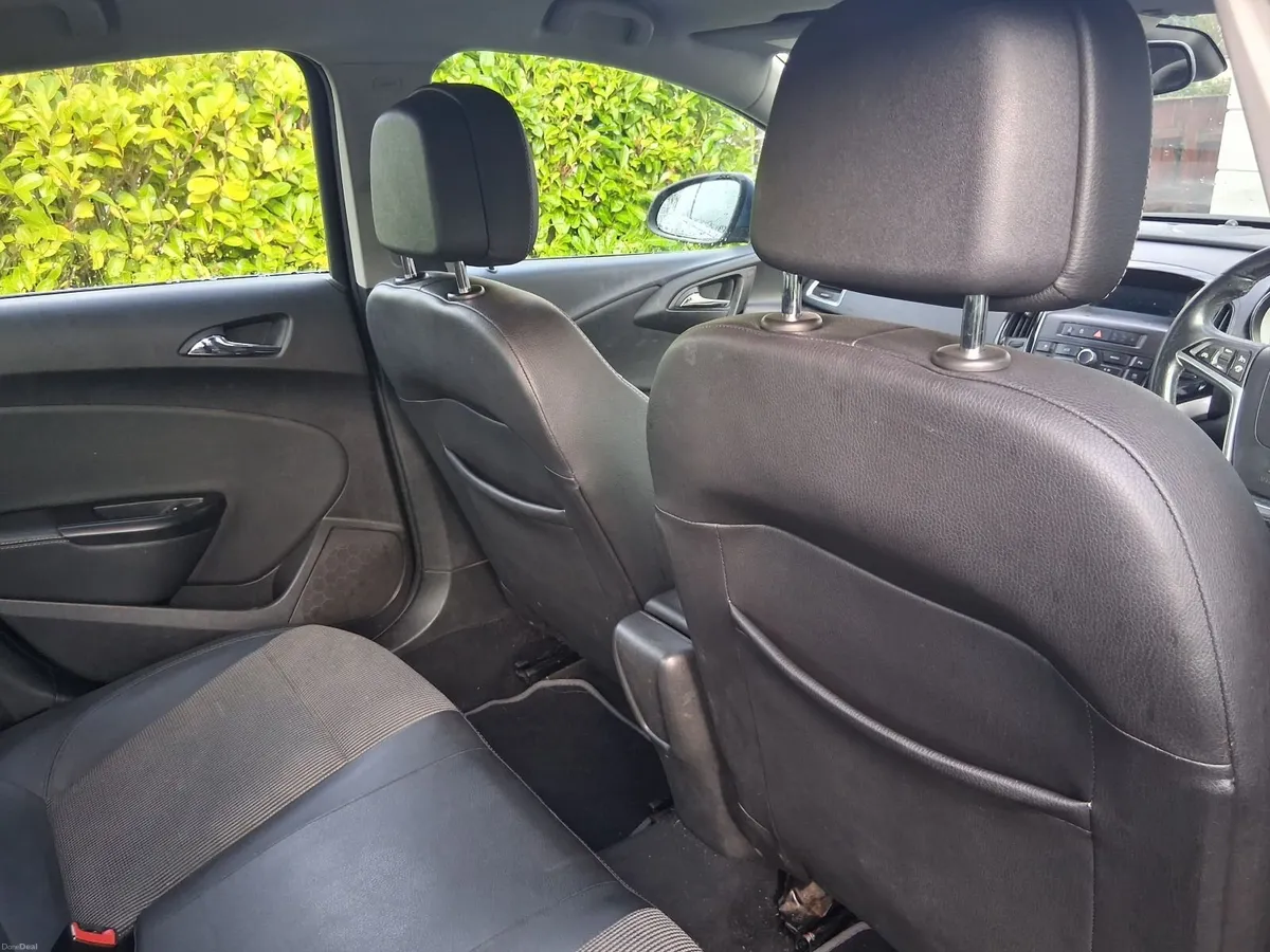 Opel Astra 2015 - Image 3