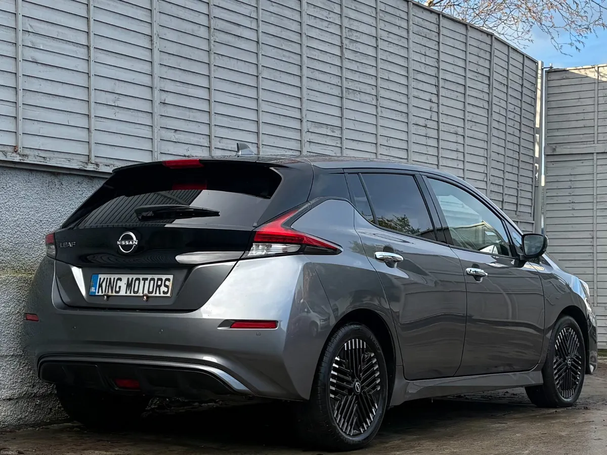Nissan Leaf 2024 N-CONNECTA / APPLE & ANDROID AUTO - Image 3