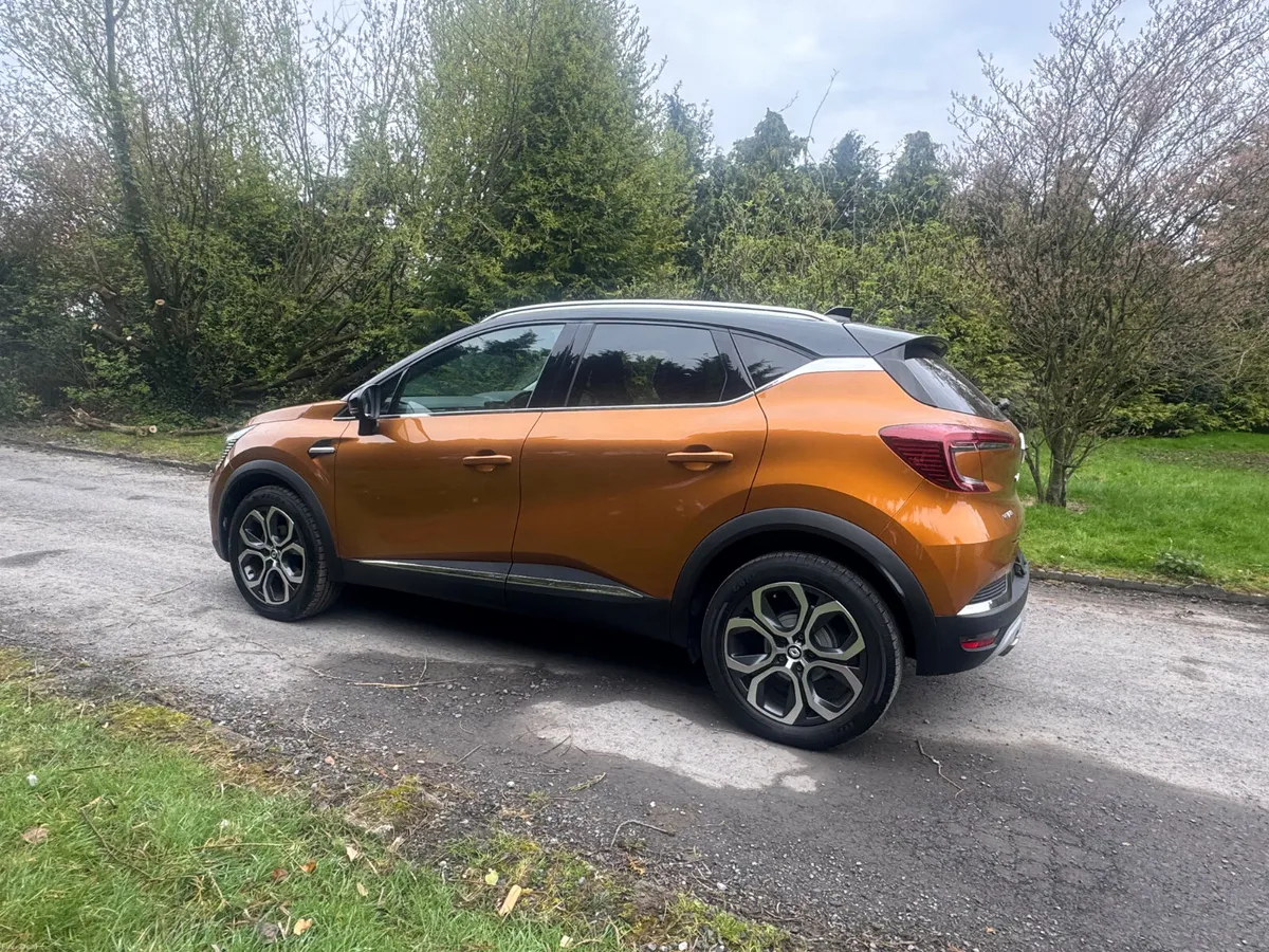 21 RENAULT CAPTUR 1.3 AUTO .. HIGH-SPEC - Image 3
