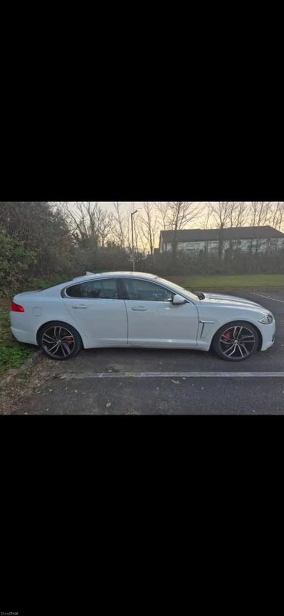 2014 Jaguar Xf - Image 3