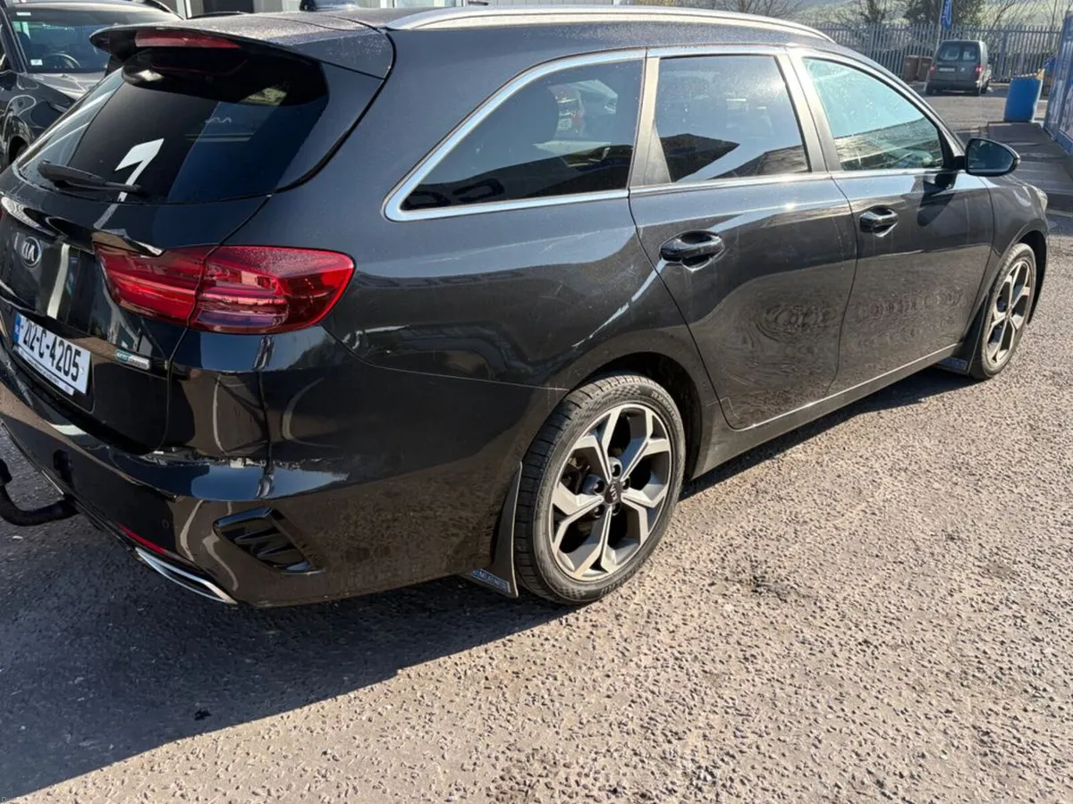 Kia Ceed SW 1.6 PHEV 2021 (212) - Image 4