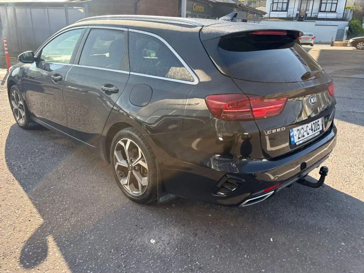 Kia Ceed SW 1.6 PHEV 2021 (212) - Image 5