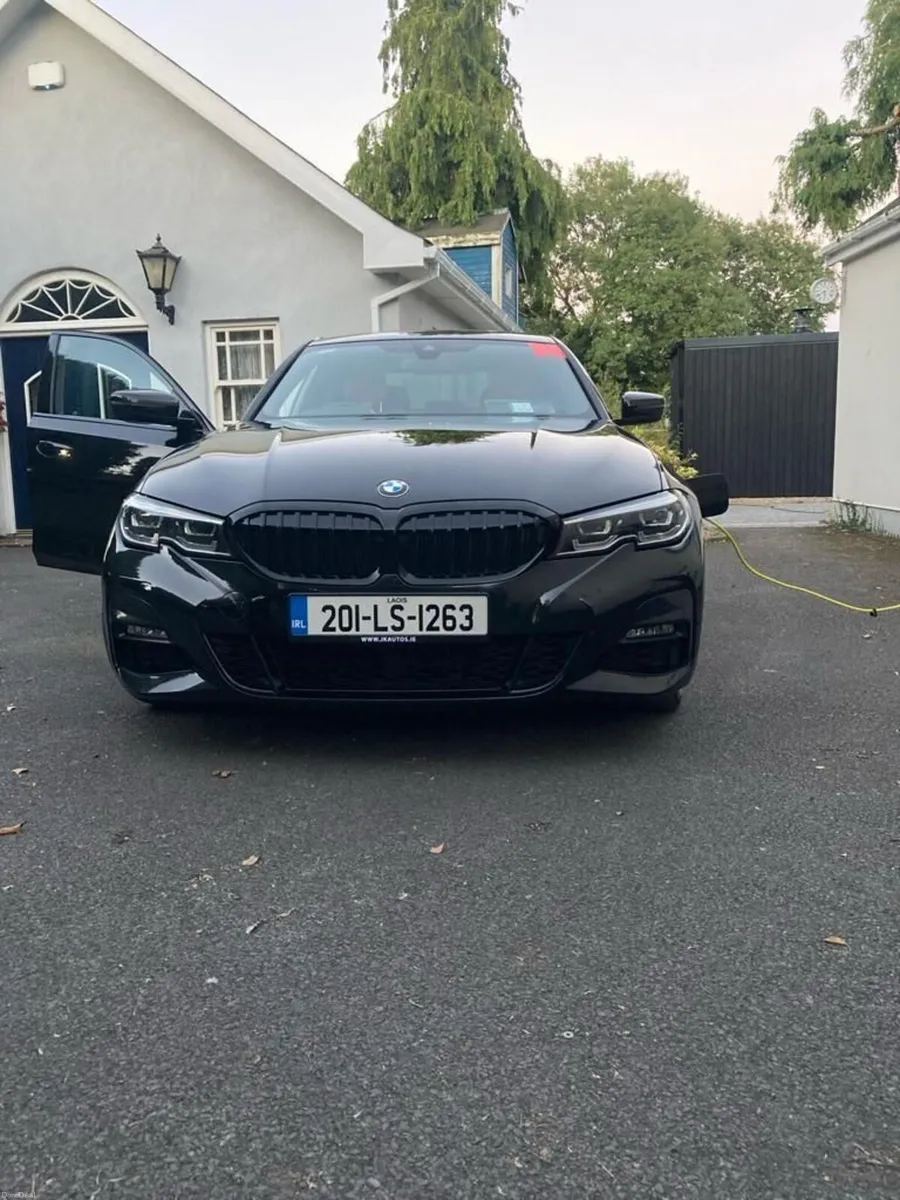 BMW 3-Series 2020 - Image 1