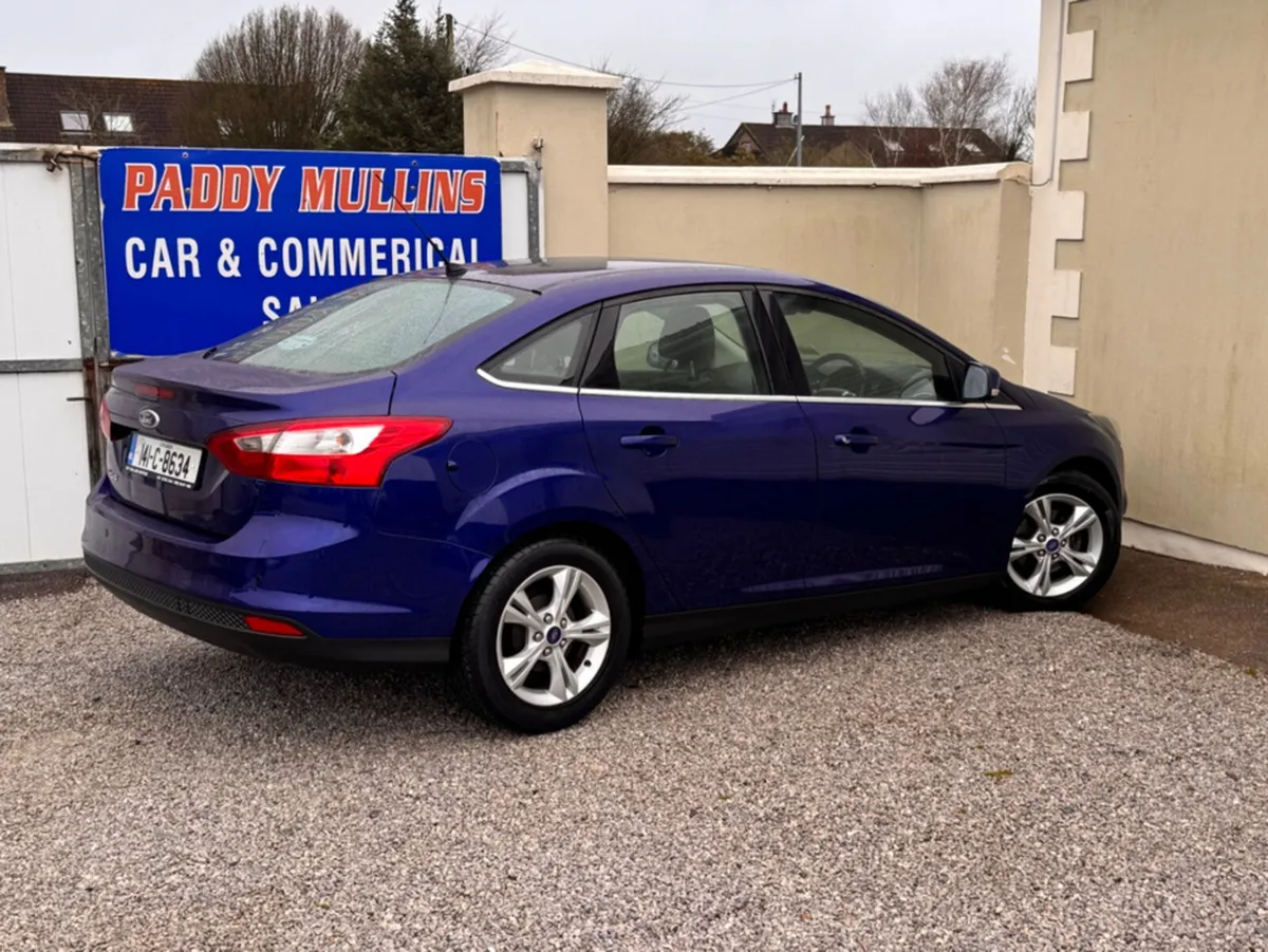 Ford Focus 2014MY ZETEC 1.6 95PS 4DR - Image 4
