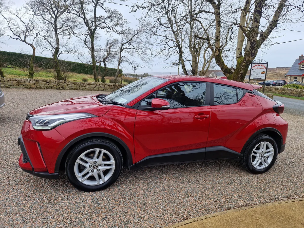 Toyota C-HR 2022 - Image 3