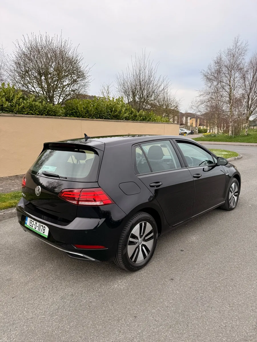 2019 Volkswagen Golf Electric 32,000 Kilometres - Image 2