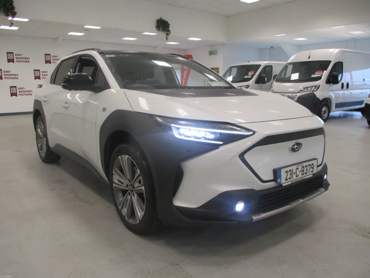 Subaru Solterra Touring E.V AWD 2023 - Image 2