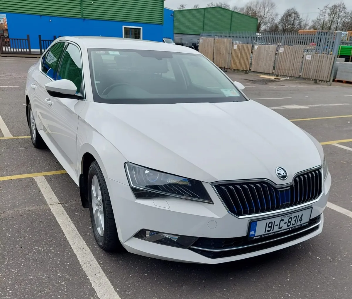 Skoda Superb 2019 - Image 1
