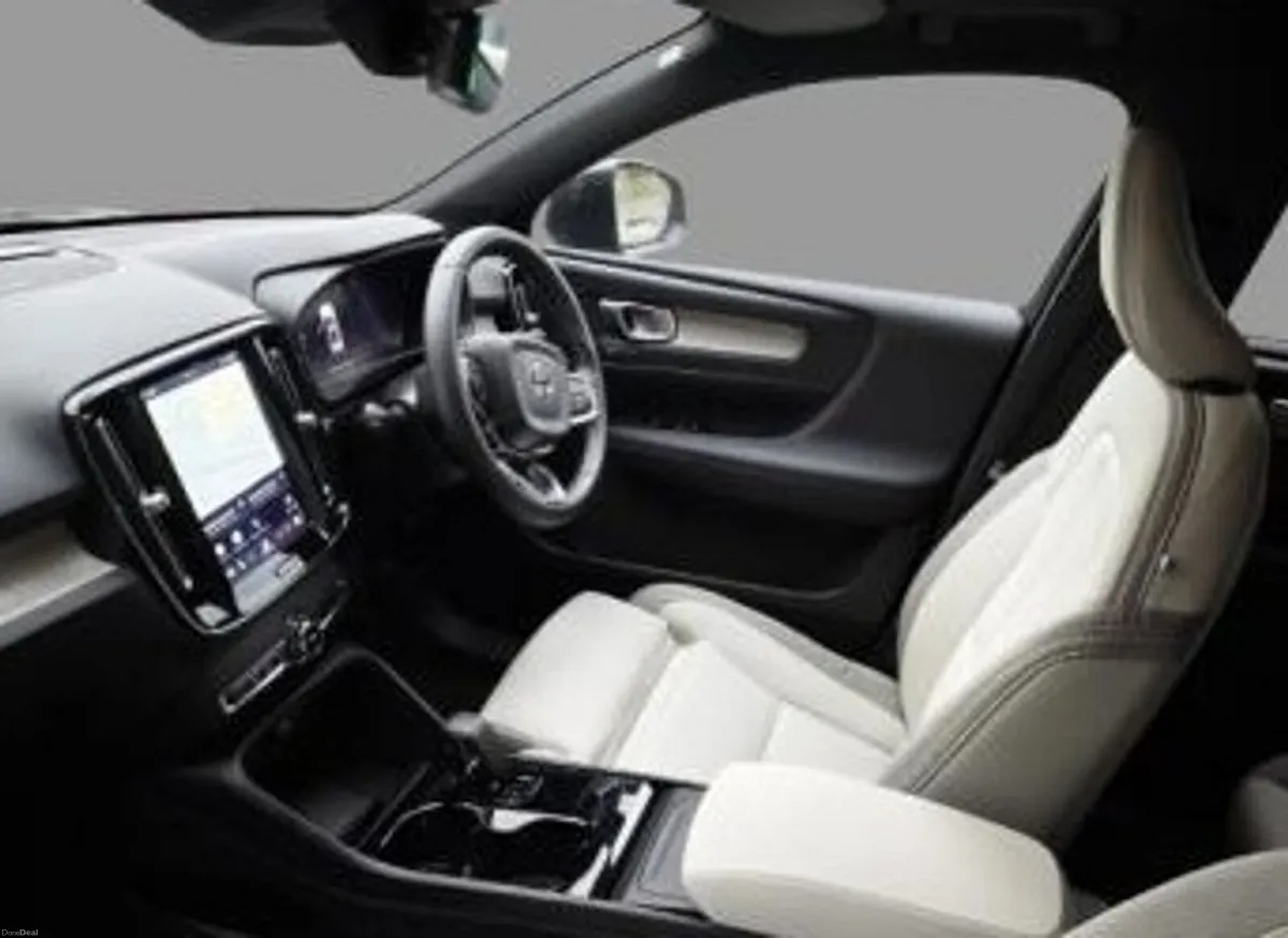 Volvo EX40 ULTRA LONG RANGE *BIGGER BATTERY* €110 - Image 3