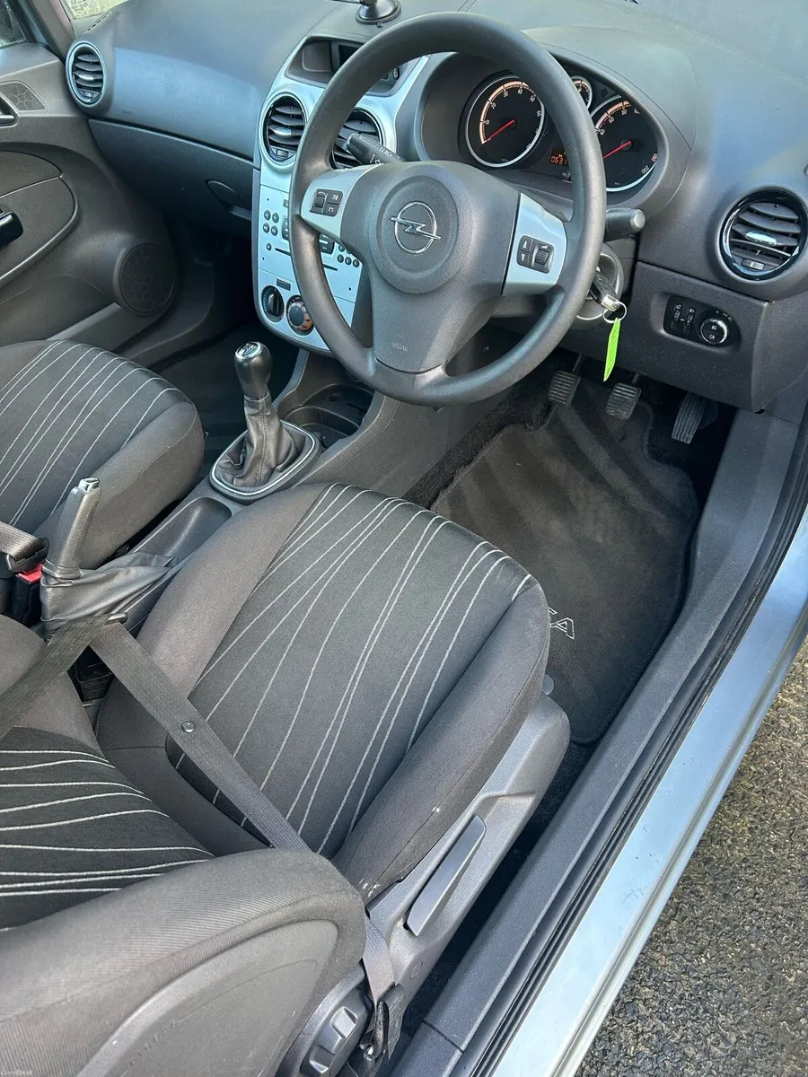 2011 Opel Corsa - Image 2