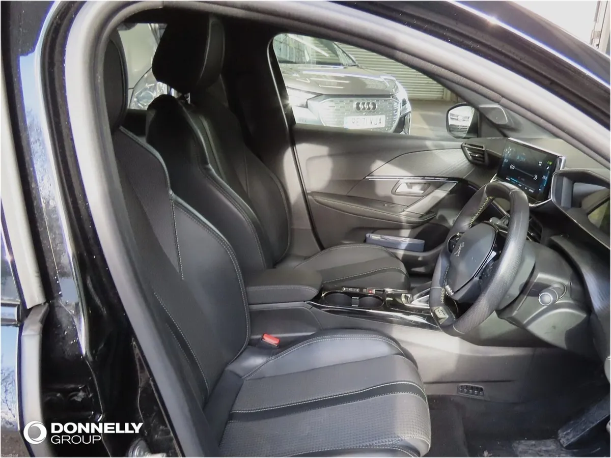 Peugeot 208 E- Electric Hatchback GT - Image 4