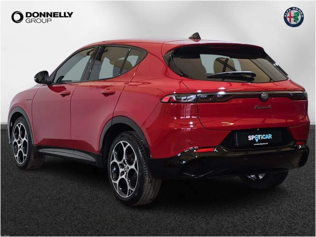 Alfa Romeo Tonale Hatchback Veloce - Image 2
