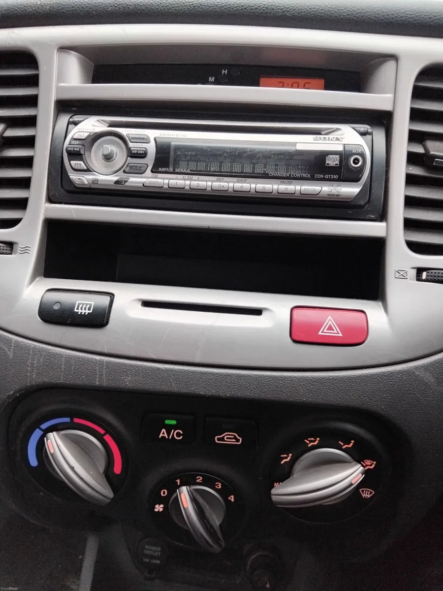 Kia Rio 2007 Driving perfect - Image 3